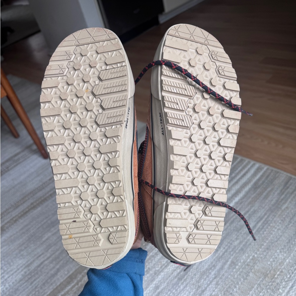 NWOT Vans SK8-Hi Waterproof Boots Size 10 - Picture 3 of 5
